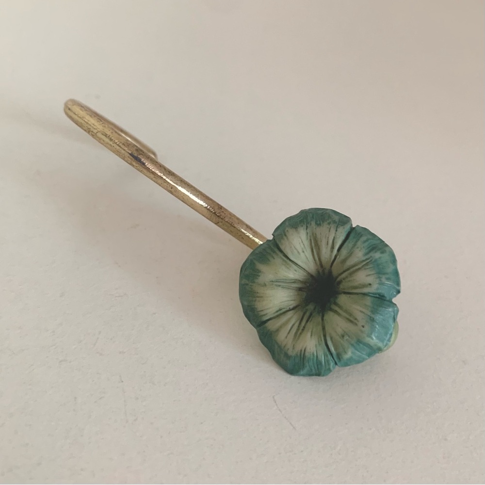 Flower hook - Picture 5 of 12